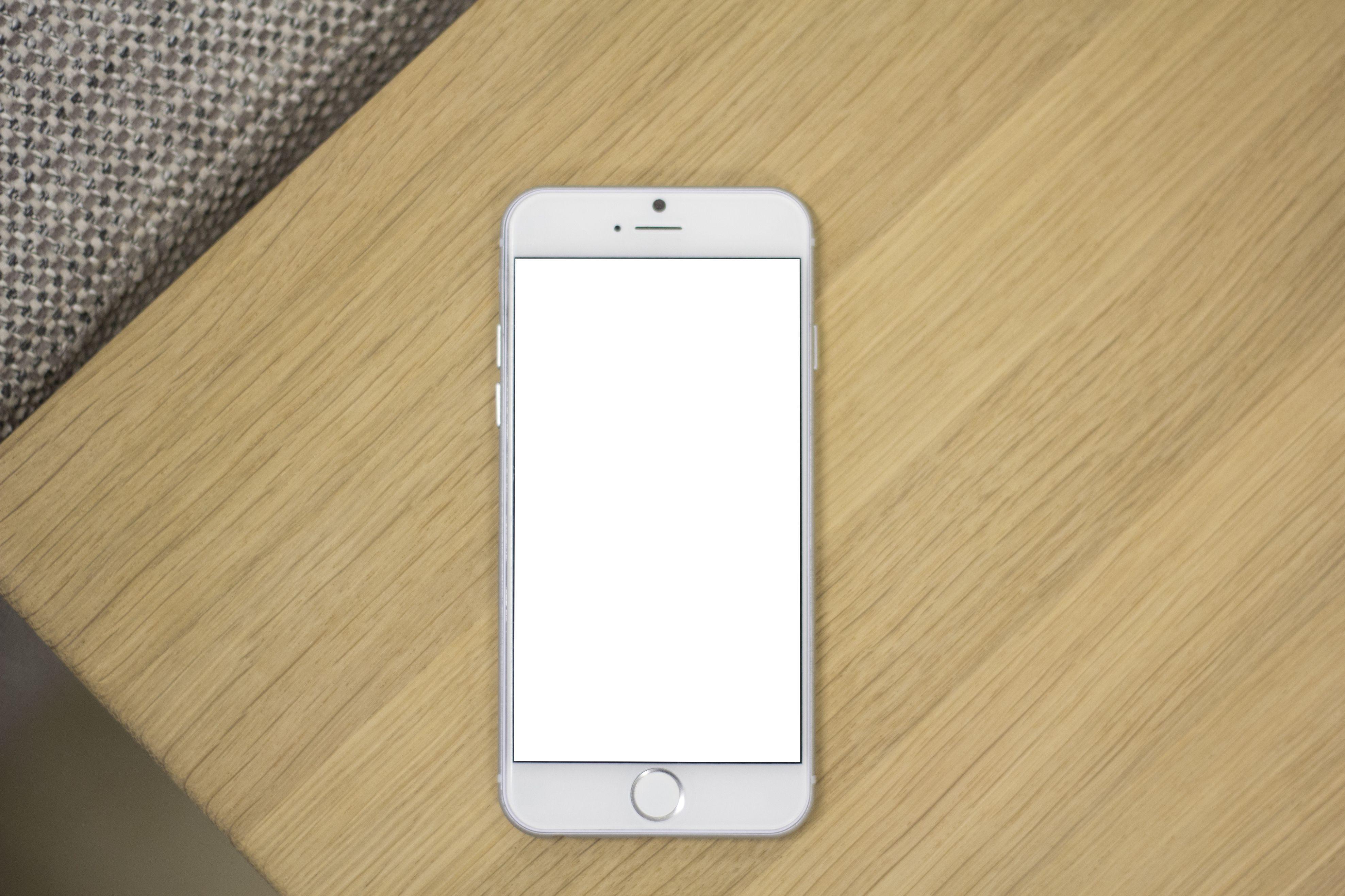 iphone-free-mockup