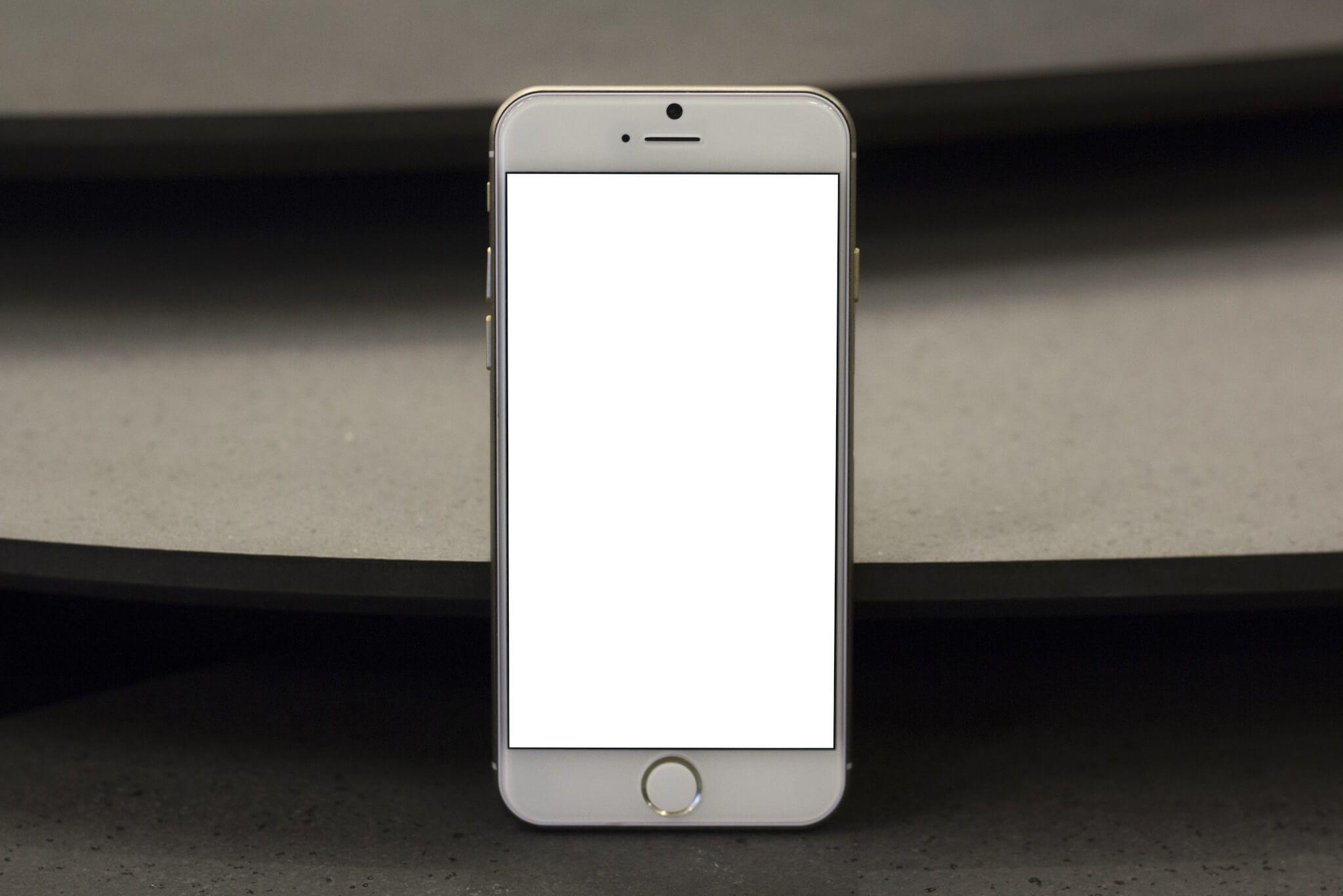iphone-free-mockup