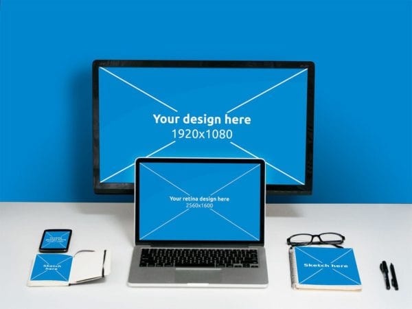 Free PSD desk Mockup