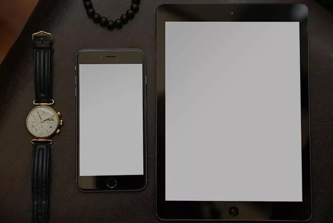 Set of 12 Apple Mockups