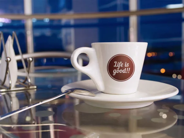 Free-Cup-Mockup-PSD