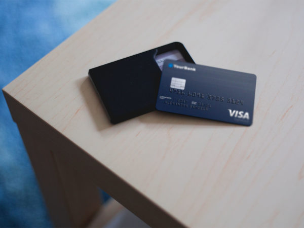 Credit Card – Free PSD Mockup