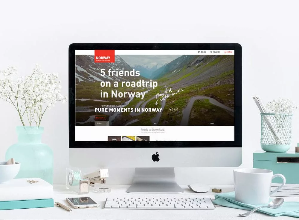 iMac-Vintage-Style-Workspace-Mockup