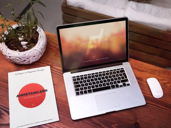 MacBook Web Mockup Free