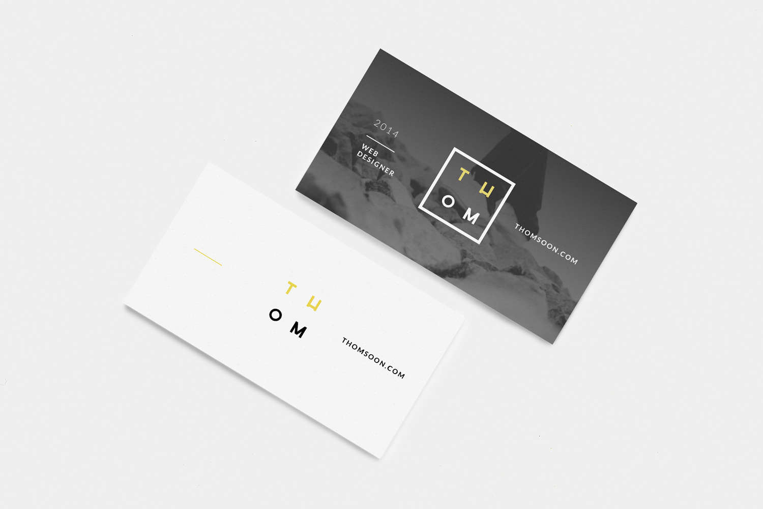Business-Card-Free-Mockup-PSD-01