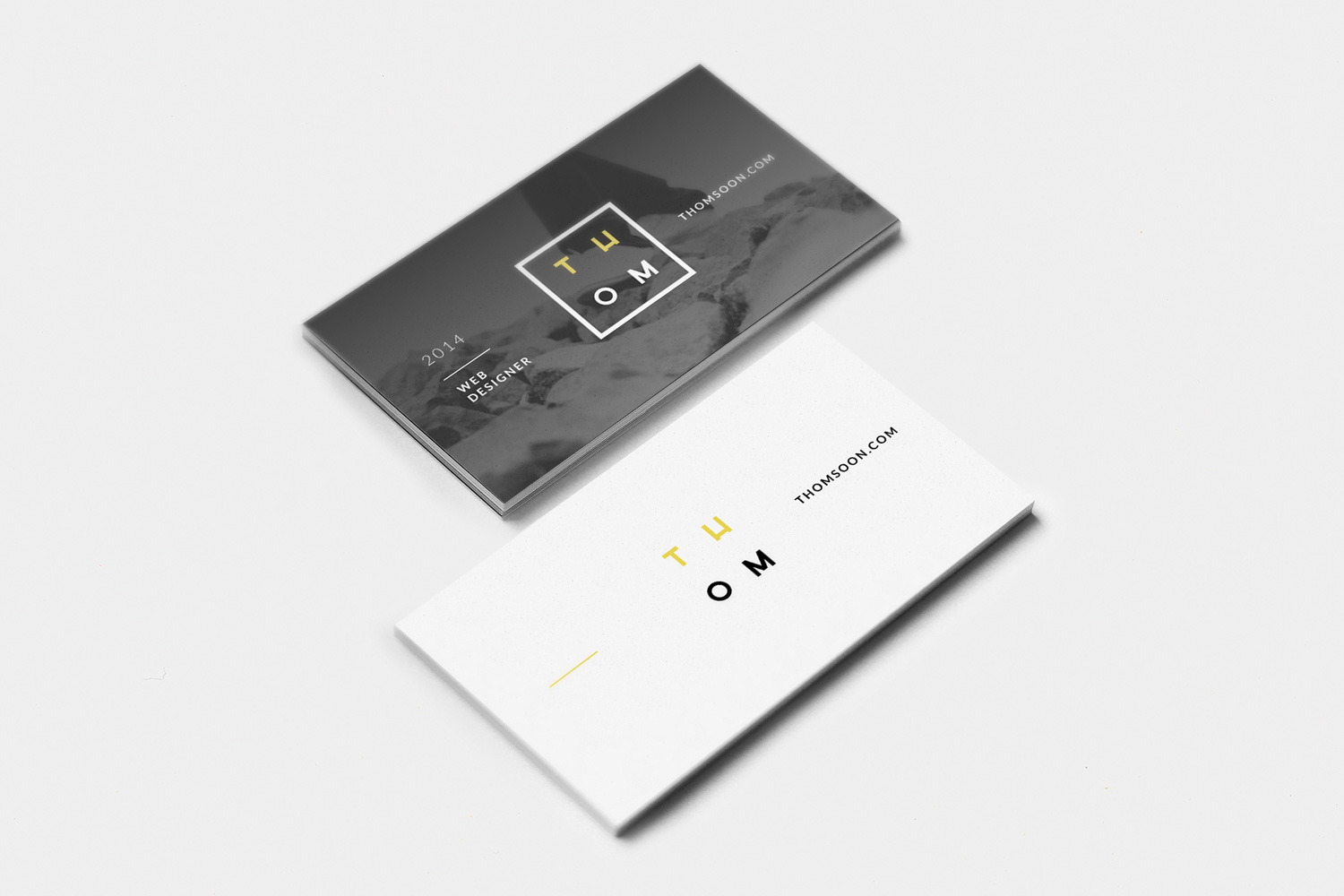 Business-Card-Free-Mockup-PSD-03