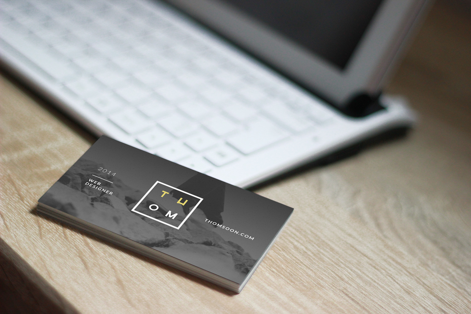 Business-Card-Free-Mockup-PSD-07