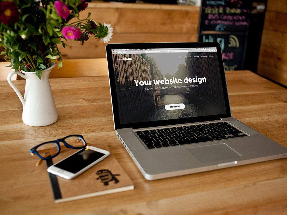 Download Laptop Mock Up Design Free PSD | Free Mockup