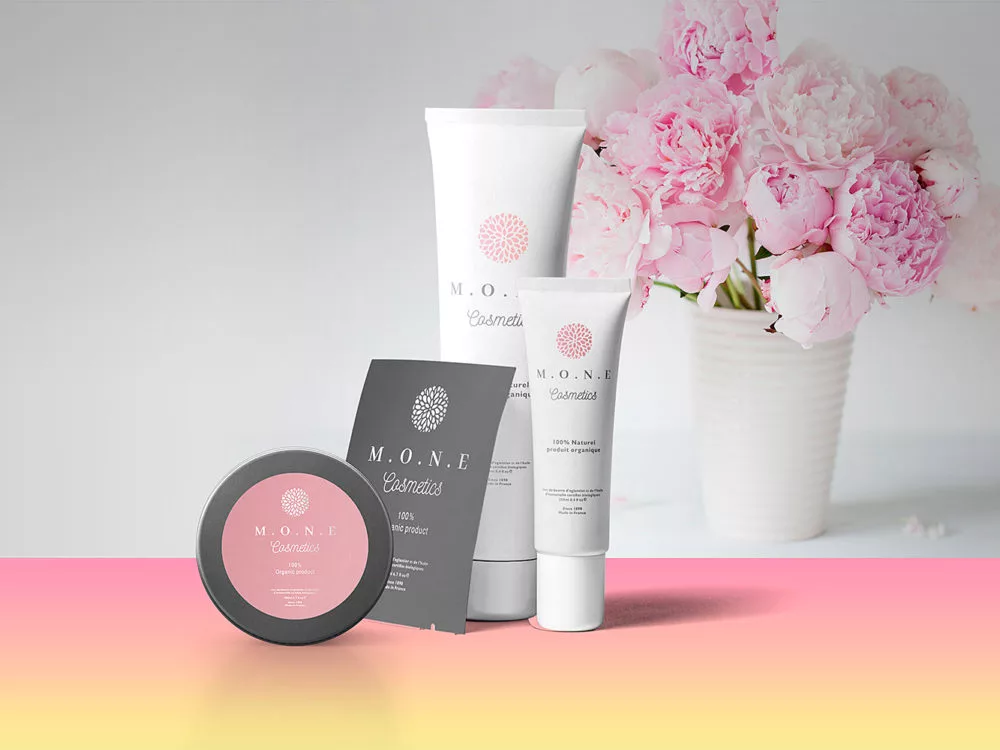 Free Cosmetics Mockups Scene