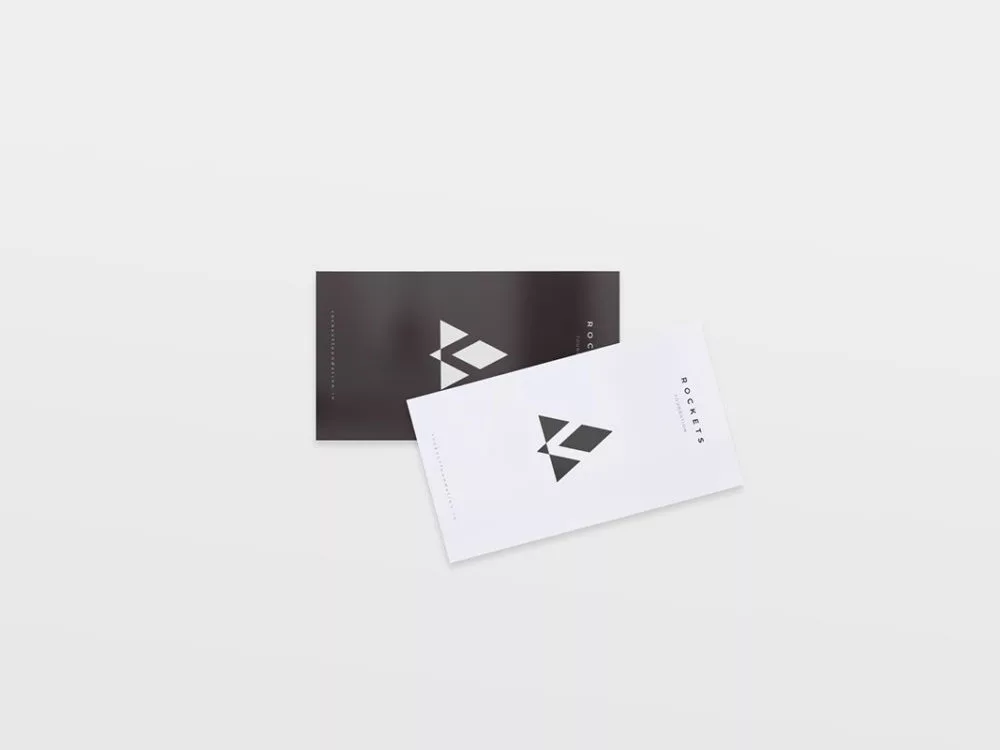 8 Free and Clean Business Card Mockups