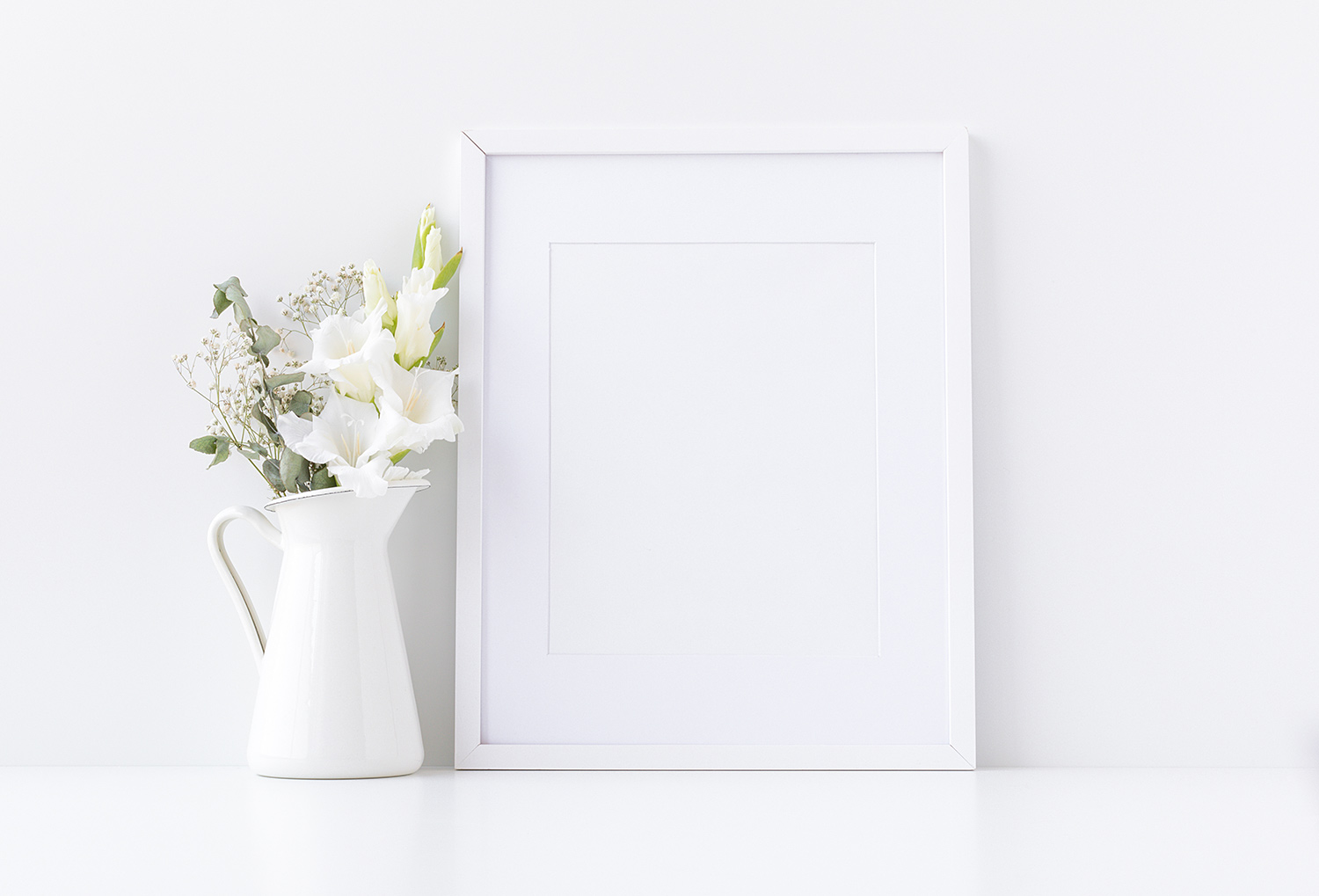 Download Free Wall and Frame Mockups | Free Mockup