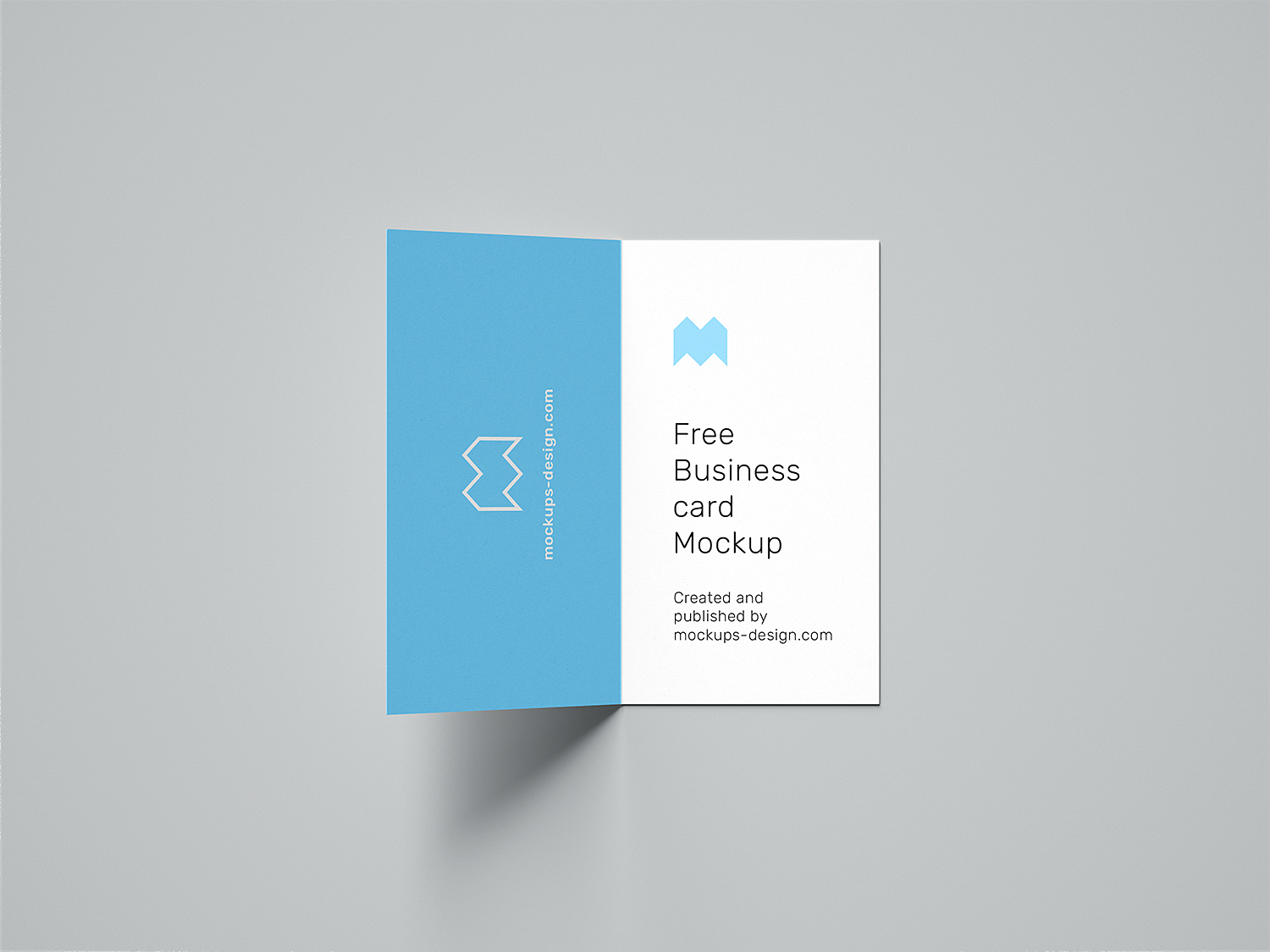 Folded-Business-Card-Free-Mockup-02