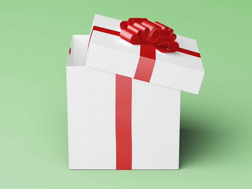 Download Square Gift Box Package Mock-Up | Free Mockup