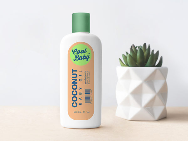 Free Baby Cream / Oil Plastic Bottle Mockup PSD