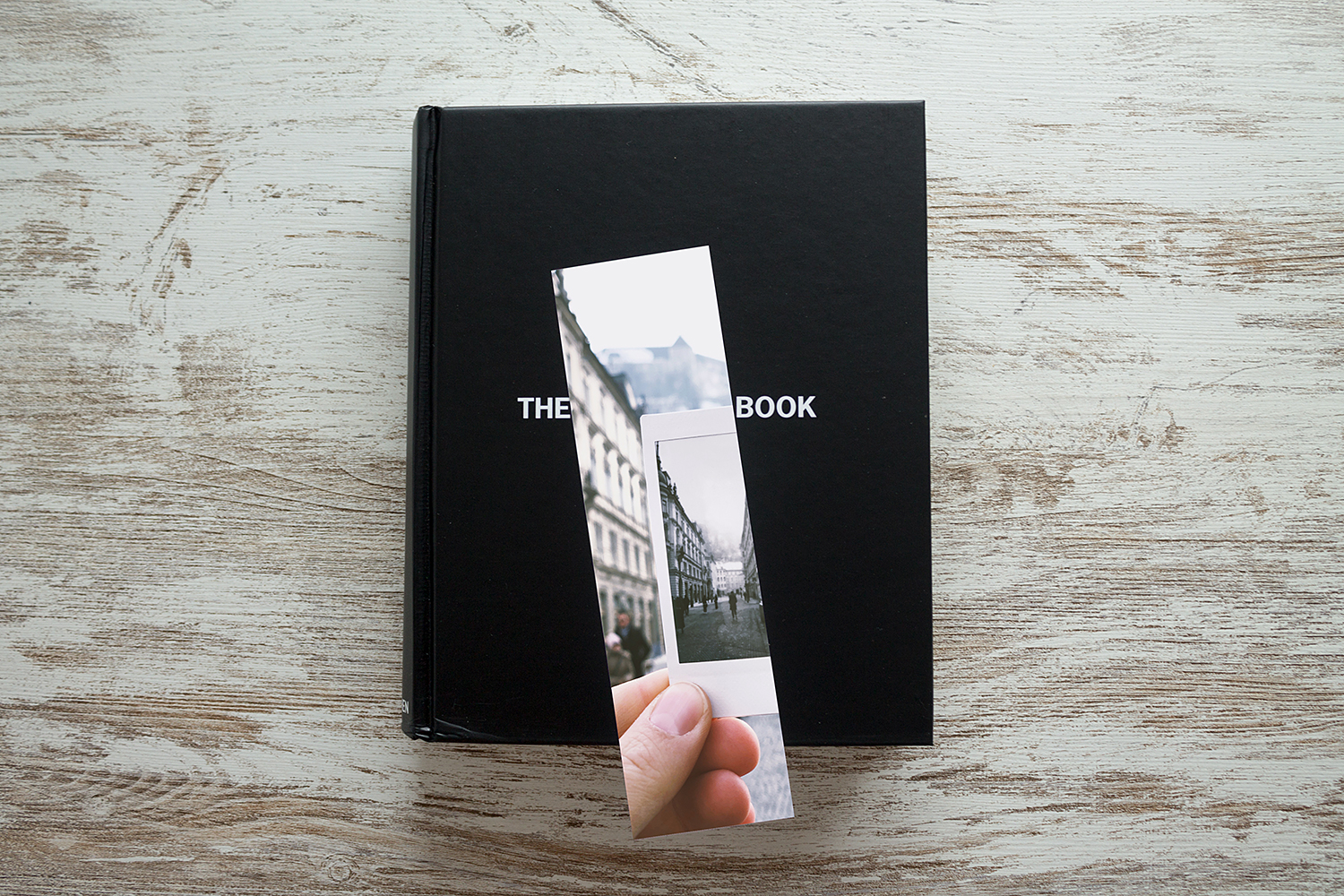 Bookmark-Design-Mockup-Free-02