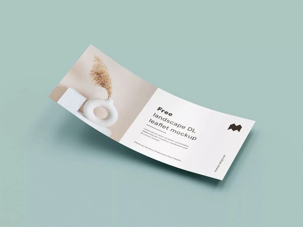 Free Landscape DL Leaflet Mockup