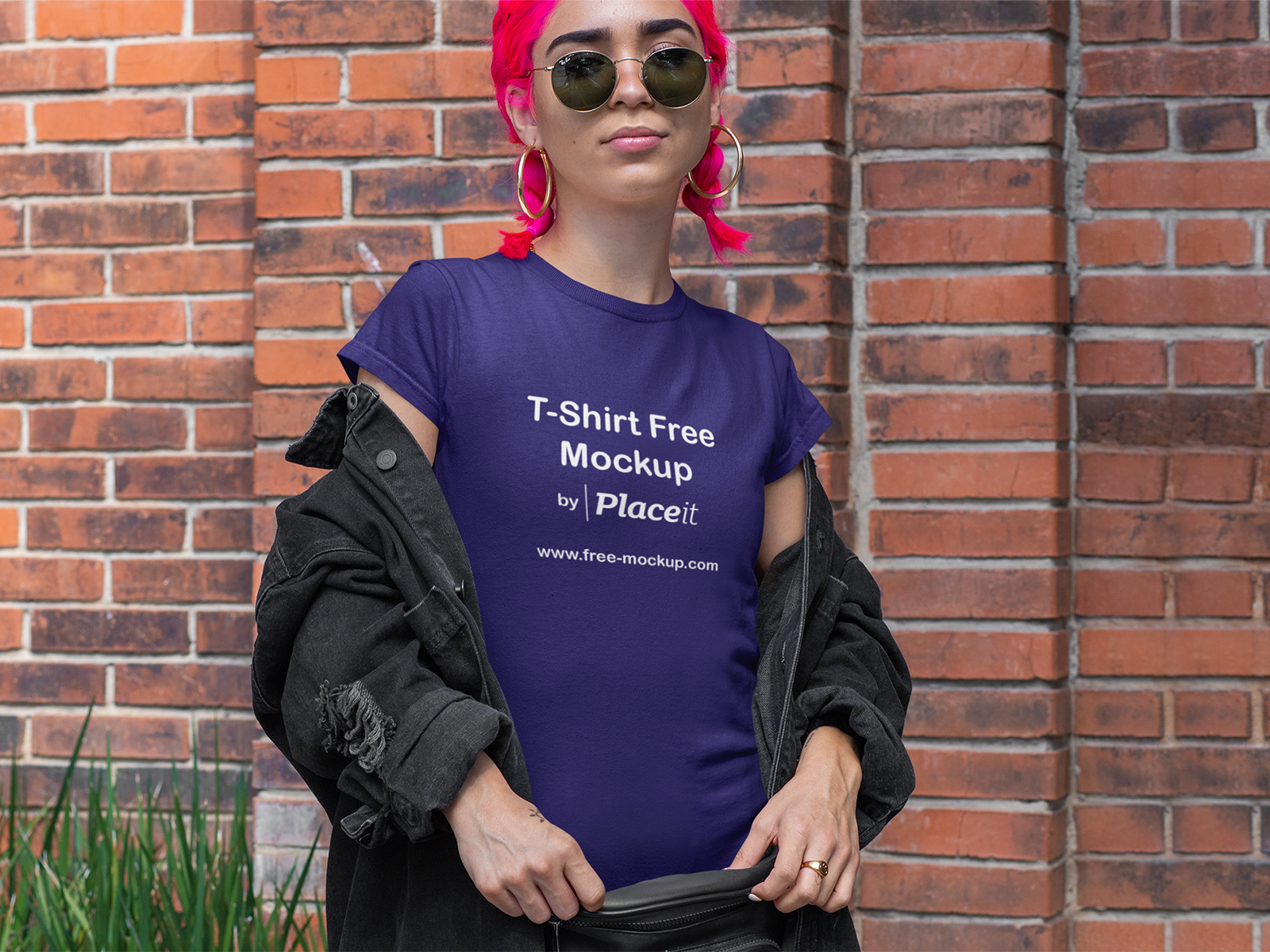 T-Shirt Online Free Mockup of a Woman with Pink Hair