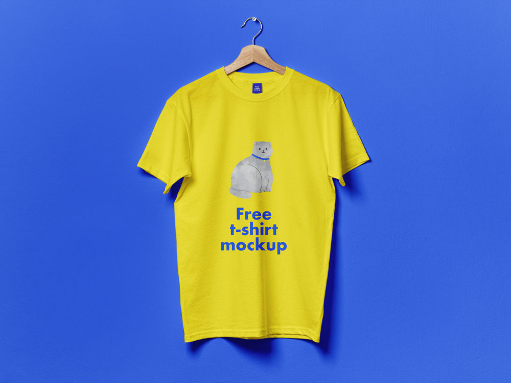 Hanging t shirt free psd mockup | free mockup
