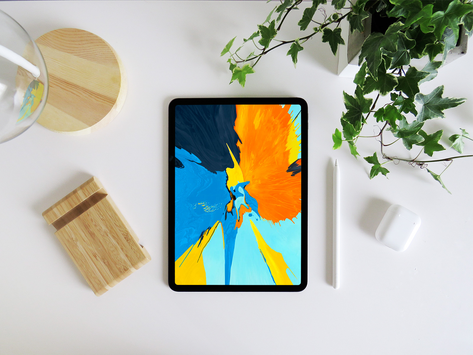 Apple iPad Pro PSD Free Mockup