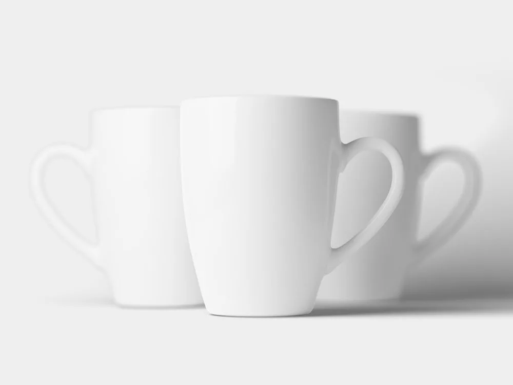 Free mug mockup set (PSD)