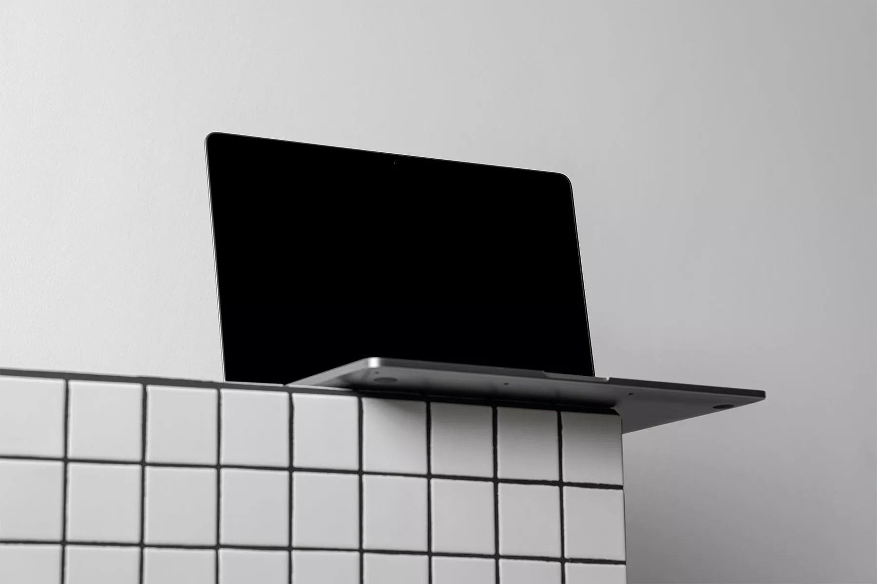 Free MacBook Pro Screen Mockup