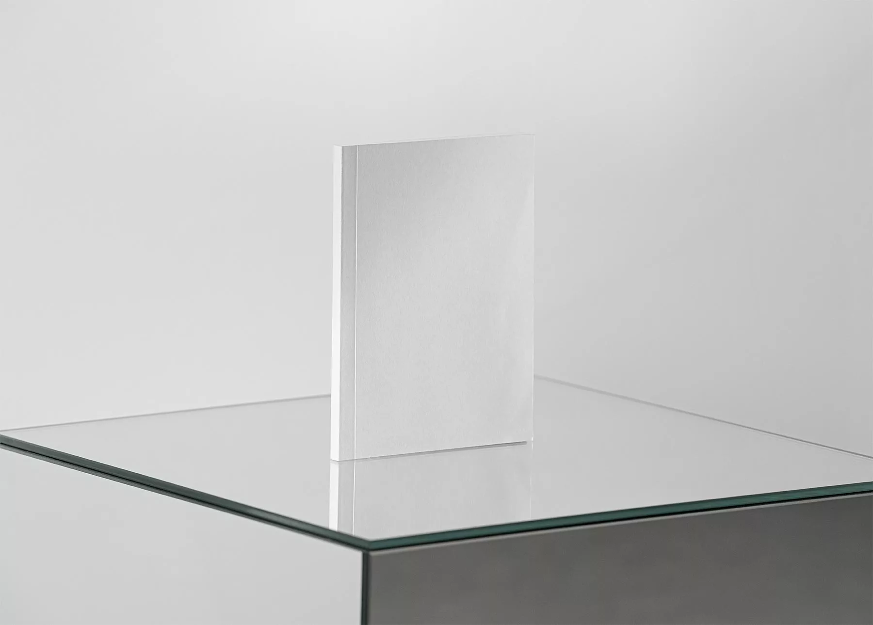 Free Notebook Mockup Scene (PSD)