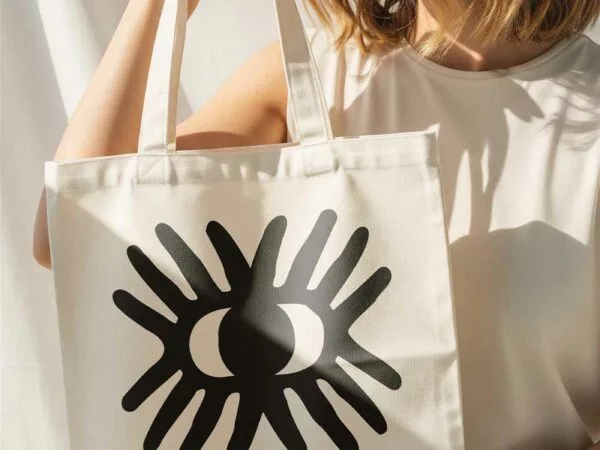 Free Tote Bag Mockup