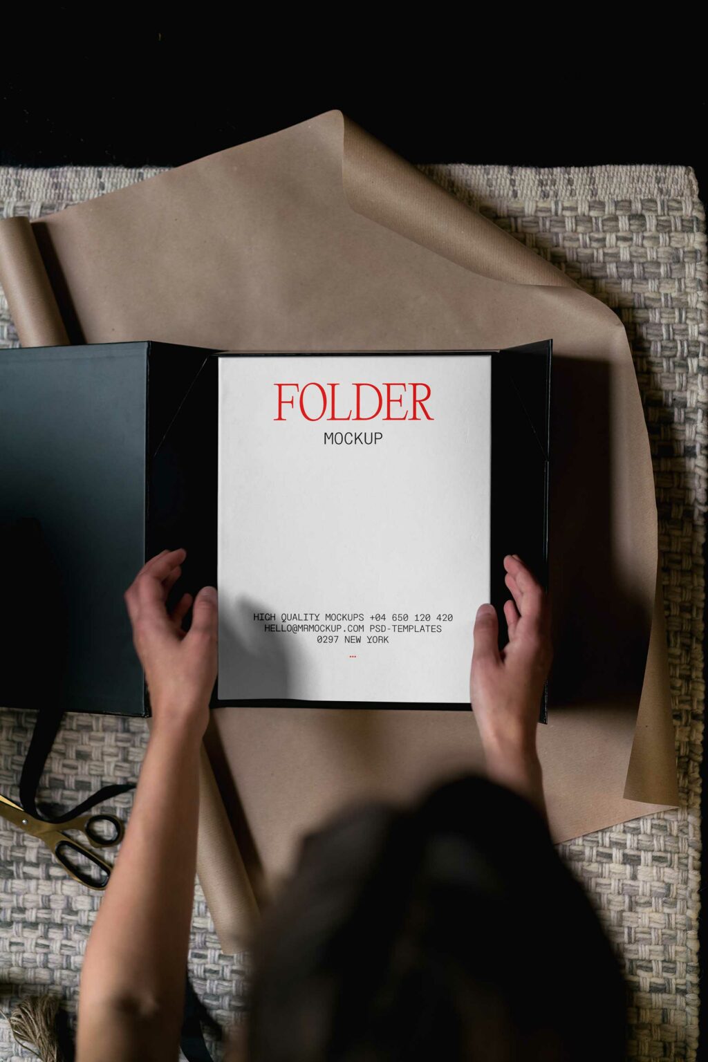 Free Presentation Folder Mockup – Stationery PSD