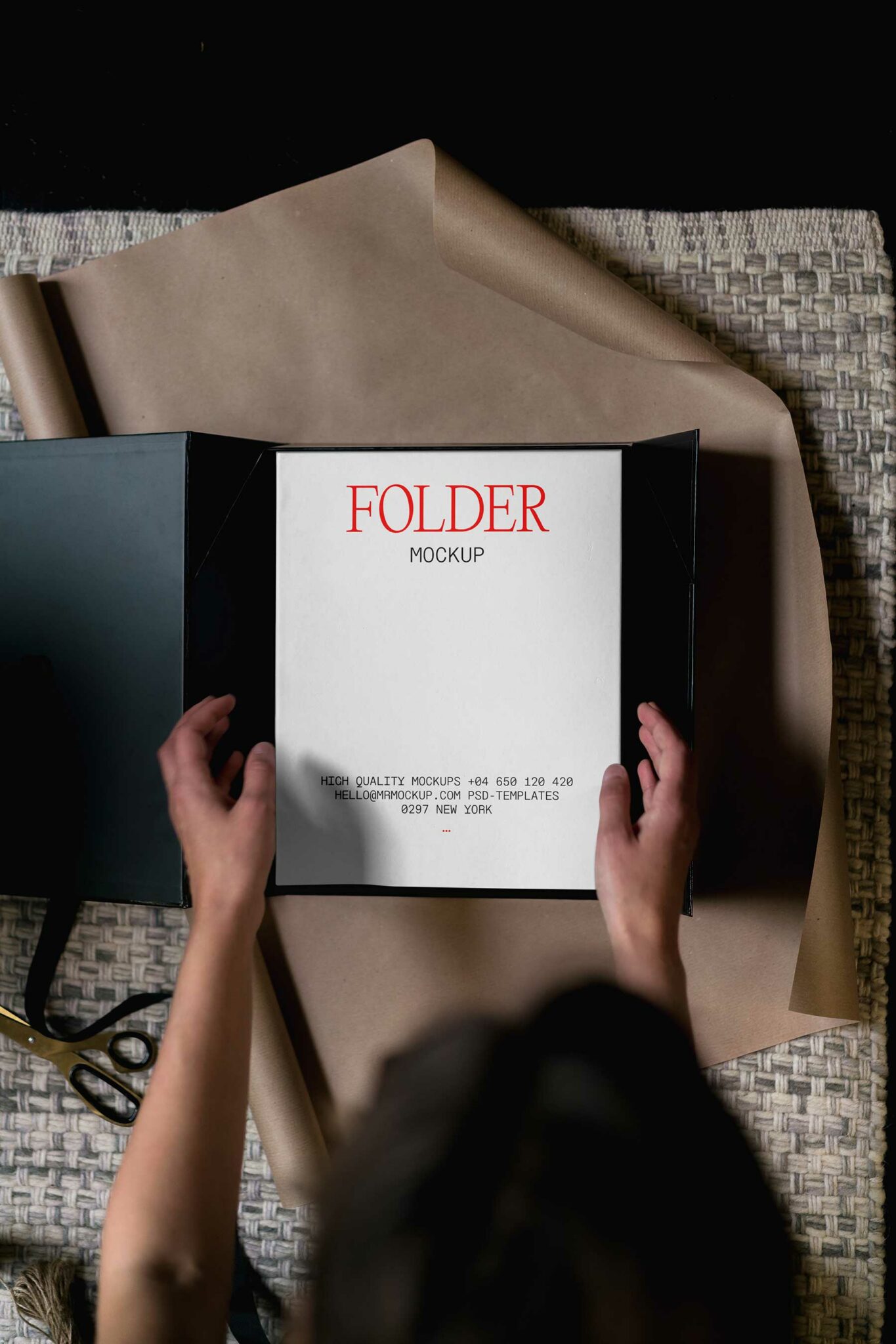 Free Presentation Folder Mockup – Stationery PSD
