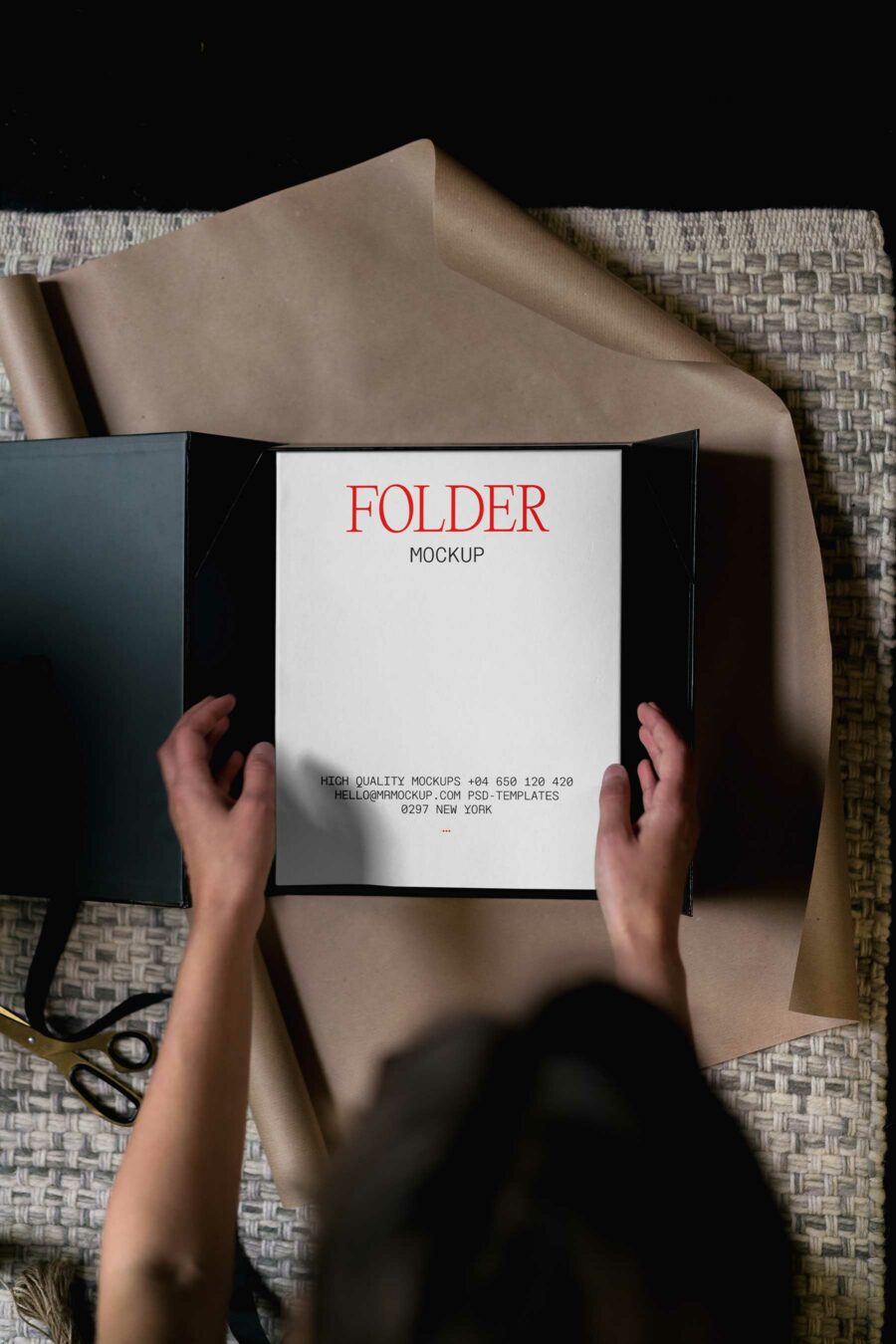 Free Presentation Folder Mockup – Stationery PSD
