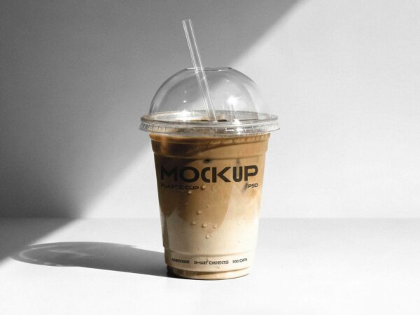 Free Clear Plastic Drink Cup Mockup – Dome Lid & Straw
