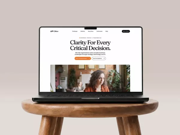 Free Modern Laptop Screen Mockup
