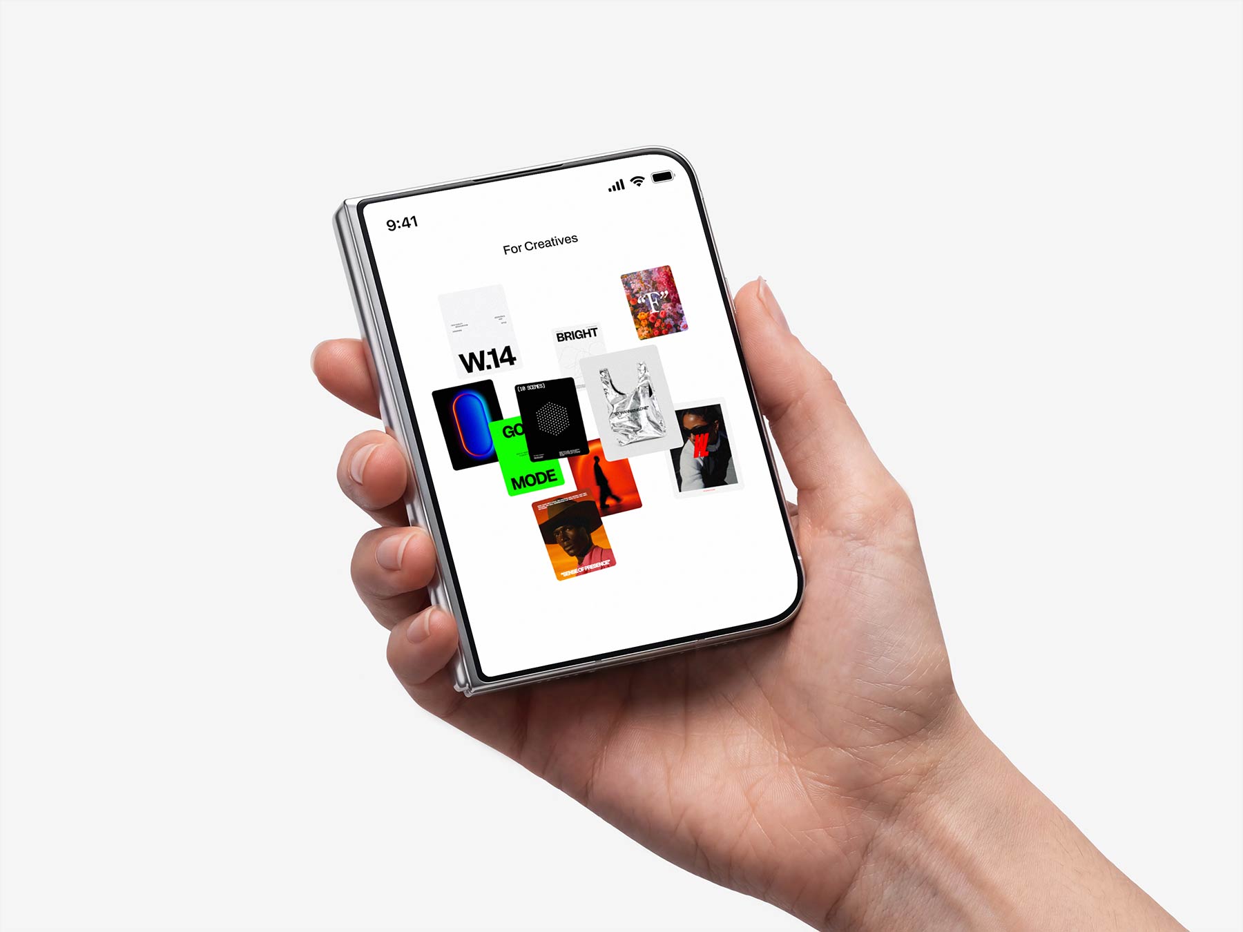 Free iPhone Duo Mockup (PSD)